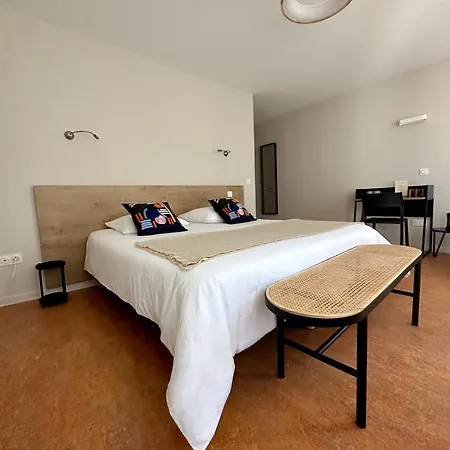 מלון Logis Restaurant L'argence 3*