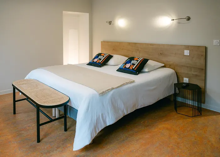 Logis Restaurant L'argence 3* Sainte-Genevieve-sur-Argence