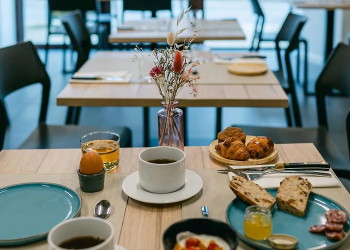 Logis Restaurant L'argence 3* Sainte-Genevieve-sur-Argence