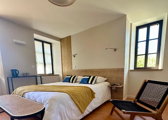 Logis Restaurant L'argence 3* Sainte-Genevieve-sur-Argence