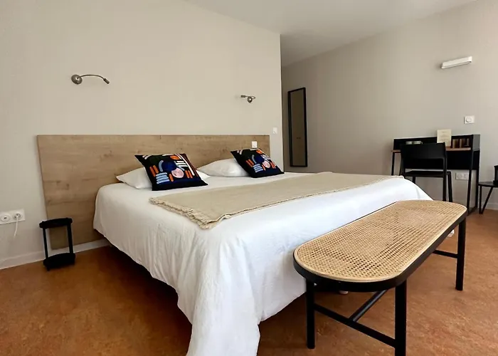 Hotel Logis Restaurant L'argence 3*