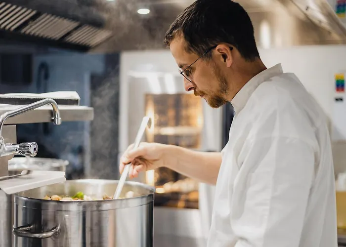 Logis Restaurant L'argence 3* Sainte-Genevieve-sur-Argence