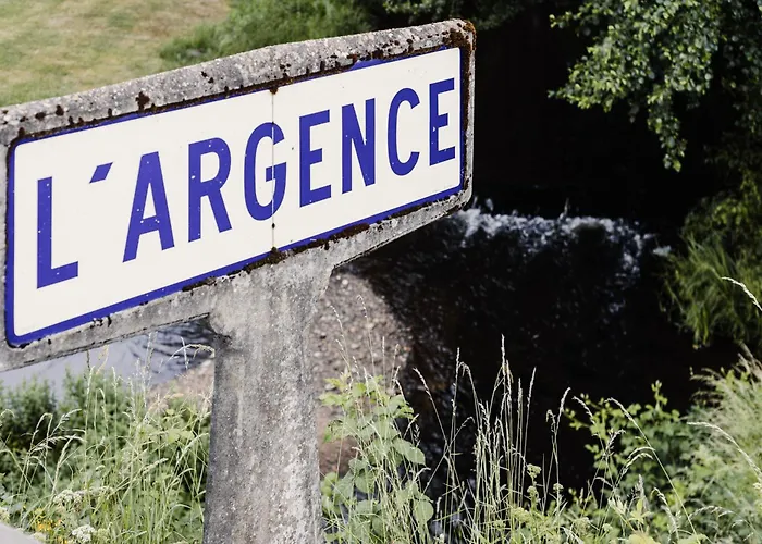 Hotel Logis Restaurant L'argence Sainte-Genevieve-sur-Argence