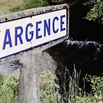 호텔 Logis Restaurant L'argence Sainte-Genevieve-sur-Argence